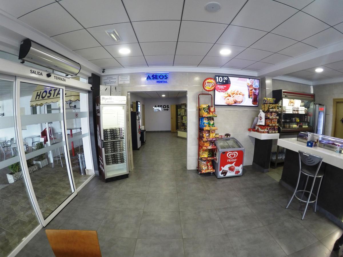 Hostal Los Gabrieles Albacete Eksteriør billede